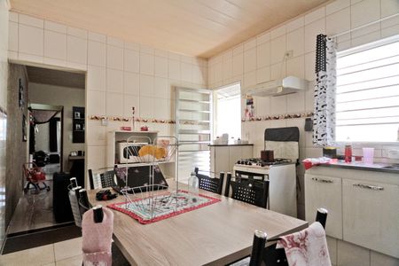 Casa à venda com 247m², 3 quartos e 2 vagas