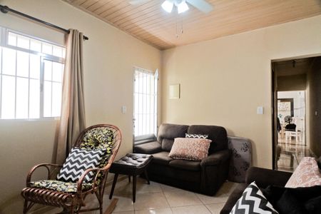 Casa à venda com 247m², 3 quartos e 2 vagas