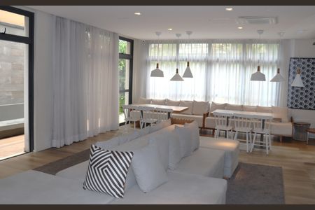 Studio à venda com 34m², 1 quarto e sem vagaSalão de Festas