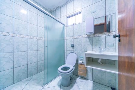 Banheiro  de casa para alugar com 2 quartos, 125m² em Vila Claudio, Santo André