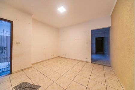 Sala de casa para alugar com 2 quartos, 125m² em Vila Claudio, Santo André
