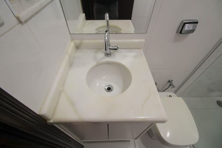 Casa à venda com 170m², 4 quartos e 4 vagas Casa à venda com 170m², 4 quartos e 4 vagasBanheiro da Suíte 2