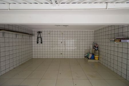 Casa à venda com 170m², 4 quartos e 4 vagas Casa à venda com 170m², 4 quartos e 4 vagasGaragem