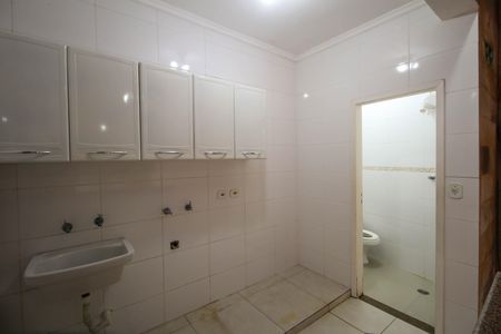 Casa à venda com 170m², 4 quartos e 4 vagas Casa à venda com 170m², 4 quartos e 4 vagasÁrea de Serviço