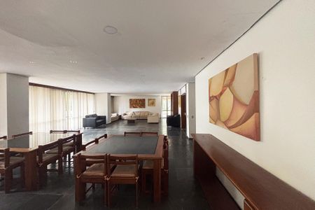 Apartamento para alugar com 55m², 2 quartos e 1 vagasala de festas