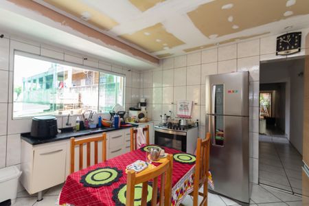 Casa à venda com 200m², 6 quartos e 2 vagasCozinha