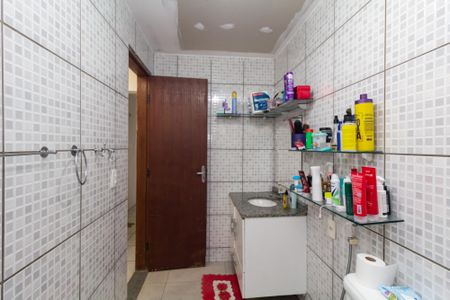Casa à venda com 200m², 6 quartos e 2 vagasBanheiro