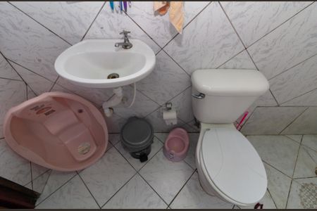 Casa à venda com 200m², 6 quartos e 2 vagasCasa 2