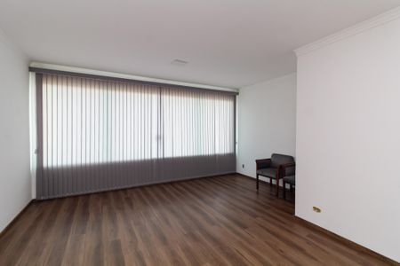 Casa à venda com 200m², 6 quartos e 2 vagasSala