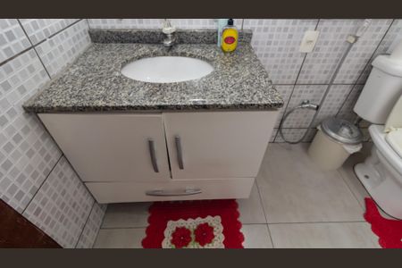 Casa à venda com 200m², 6 quartos e 2 vagasBanheiro