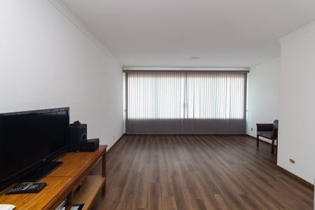 Casa à venda com 200m², 6 quartos e 2 vagasSala