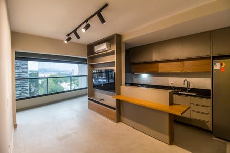 Sala  de apartamento para alugar com 2 quartos, 75m² em Alphaville Industrial, Barueri