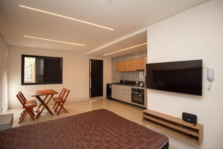 Quarto/Sala de kitnet/studio para alugar com 1 quarto, 36m² em Alto de Pinheiros, São Paulo