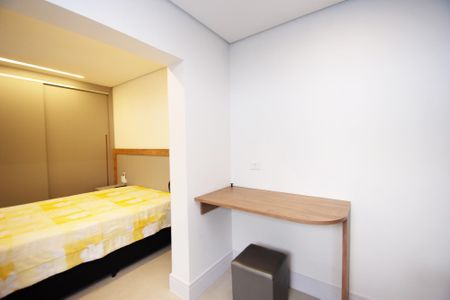 Cozinha de kitnet/studio para alugar com 1 quarto, 26m² em Alto de Pinheiros, São Paulo