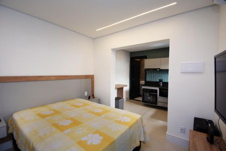 entrada de kitnet/studio para alugar com 1 quarto, 26m² em Alto de Pinheiros, São Paulo