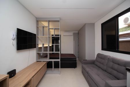 Sala de kitnet/studio para alugar com 1 quarto, 32m² em Alto de Pinheiros, São Paulo
