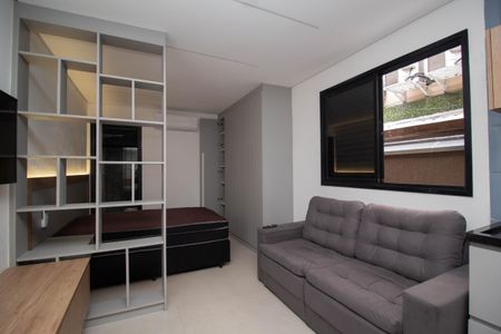 Sala de kitnet/studio para alugar com 1 quarto, 32m² em Alto de Pinheiros, São Paulo