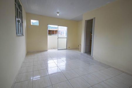 Sala/Quarto de kitnet/studio para alugar com 1 quarto, 40m² em Jacarepaguá, Rio de Janeiro