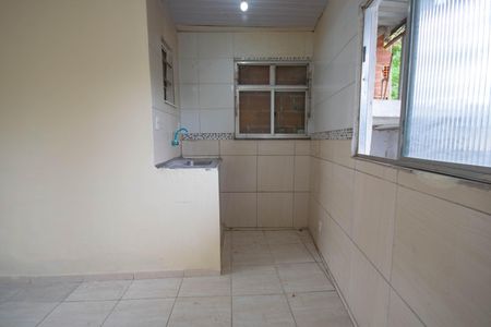 Cozinha de kitnet/studio para alugar com 1 quarto, 40m² em Jacarepaguá, Rio de Janeiro