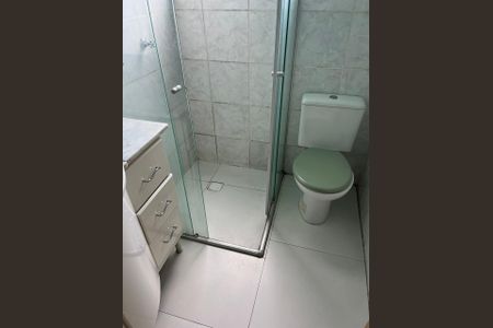 Banheiro  de apartamento para alugar com 2 quartos, 18m² em Guajuviras, Canoas