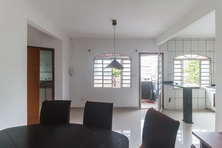 Sala de casa para alugar com 1 quarto, 40m² em Cezar de Souza, Mogi das Cruzes