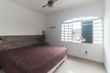 Quarto de casa para alugar com 1 quarto, 40m² em Cezar de Souza, Mogi das Cruzes