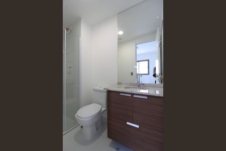 Banheiro da Suíte de kitnet/studio para alugar com 1 quarto, 25m² em Vila Nova Conceição, São Paulo