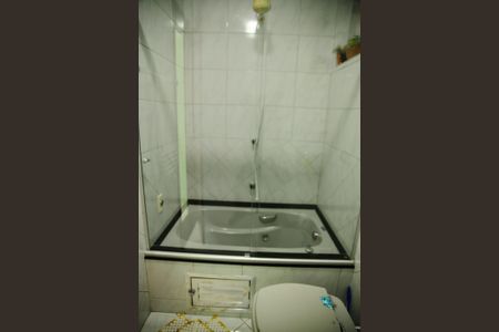 Casa à venda com 187m², 3 quartos e 5 vagasBanheiro Suíte 2 