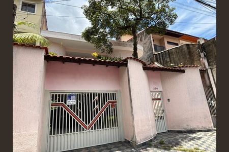 Casa à venda com 187m², 3 quartos e 5 vagasFachada 