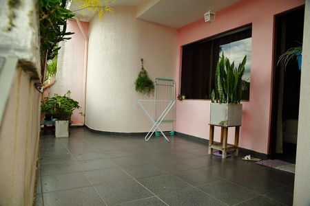 Casa à venda com 187m², 3 quartos e 5 vagasVaranda da Sala 