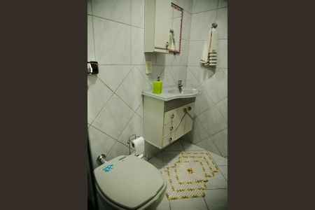 Casa à venda com 187m², 3 quartos e 5 vagasBanheiro Suíte 2 