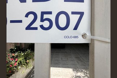 Casa à venda com 187m², 3 quartos e 5 vagasCod placa 
