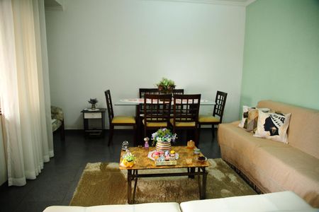 Sala de casa à venda com 3 quartos, 187m² em Jardim Palermo, São Bernardo do Campo