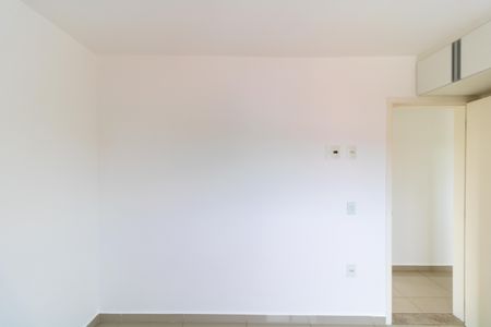 Apartamento à venda com 69m², 3 quartos e 1 vaga Apartamento à venda com 69m², 3 quartos e 1 vagaQuarto 02