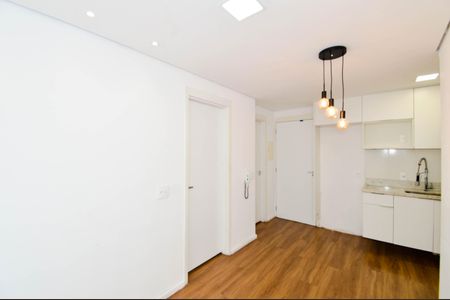Sala de apartamento à venda com 2 quartos, 36m² em Vila das Bandeiras, Guarulhos