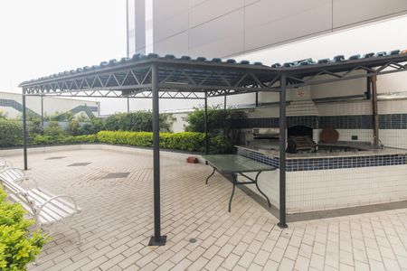 Apartamento à venda com 147m², 3 quartos e 3 vagasCondomínio - Churrasqueira 