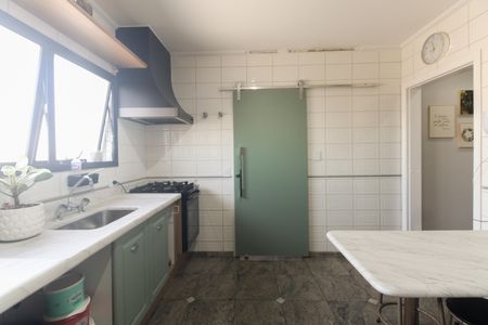 Apartamento à venda com 147m², 3 quartos e 3 vagasCozinha 
