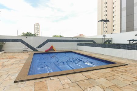 Apartamento à venda com 147m², 3 quartos e 3 vagasCondomínio - Piscina 