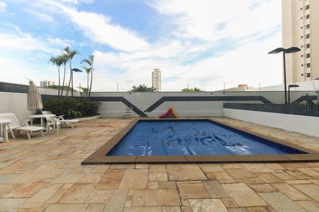 Apartamento à venda com 147m², 3 quartos e 3 vagasCondomínio - Piscina 