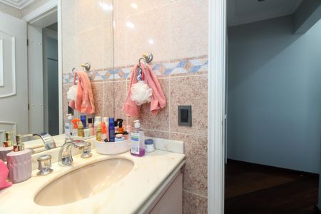 Apartamento à venda com 147m², 3 quartos e 3 vagasBanheiro Social 