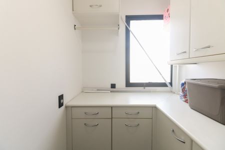 Apartamento à venda com 147m², 3 quartos e 3 vagasÁrea de Serviço - Despensa 