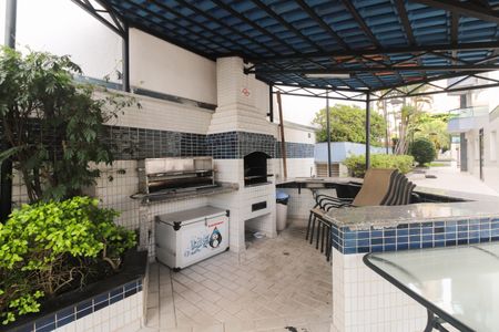 Apartamento à venda com 147m², 3 quartos e 3 vagasCondomínio - Churrasqueira 