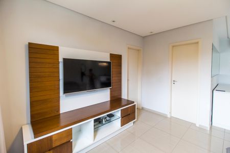 Apartamento à venda com 82m², 2 quartos e 2 vagas Apartamento à venda com 82m², 2 quartos e 2 vagasSala