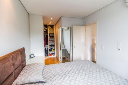 Apartamento à venda com 82m², 2 quartos e 2 vagas Apartamento à venda com 82m², 2 quartos e 2 vagasSuíte