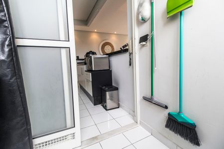 Apartamento à venda com 82m², 2 quartos e 2 vagas Apartamento à venda com 82m², 2 quartos e 2 vagasÁrea de Serviço