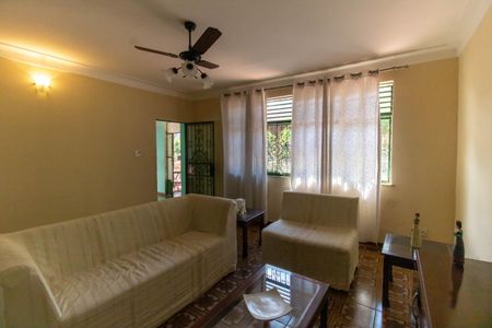 Sala de casa à venda com 3 quartos, 124m² em Fátima, Niterói