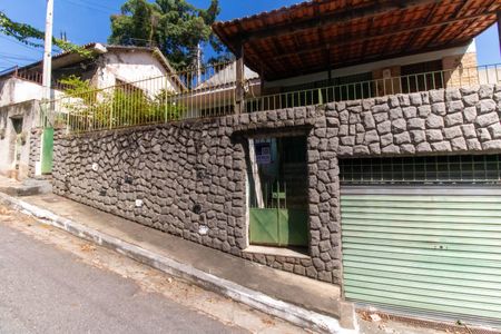 Casa à venda com 124m², 3 quartos e 1 vaga Casa à venda com 124m², 3 quartos e 1 vagaPlaquinha