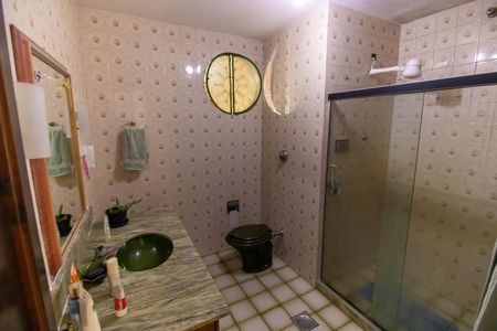 Casa à venda com 124m², 3 quartos e 1 vaga Casa à venda com 124m², 3 quartos e 1 vagaBanheiro