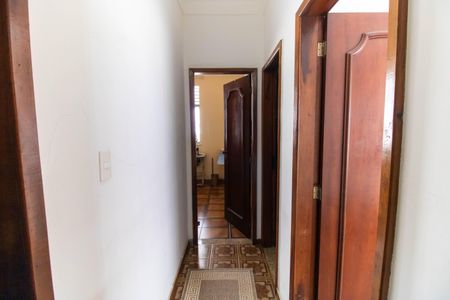 Casa à venda com 124m², 3 quartos e 1 vaga Casa à venda com 124m², 3 quartos e 1 vagaCorredor