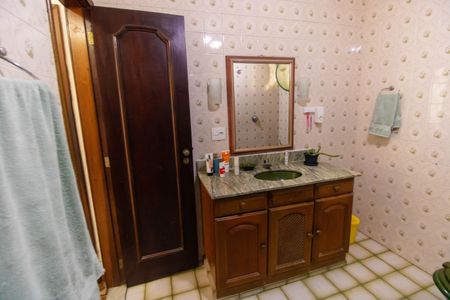 Casa à venda com 124m², 3 quartos e 1 vaga Casa à venda com 124m², 3 quartos e 1 vagaBanheiro